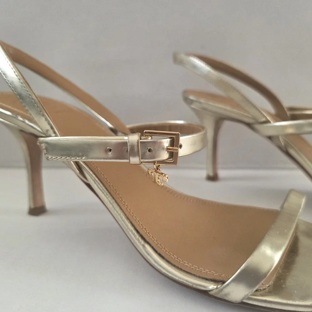 Tory Burch Womens Gold Metallic Ankle Strap Sandals Heels Size 8 Logo Charm